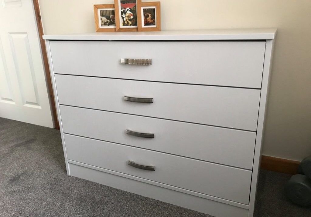 grey 4 door chest of drawers